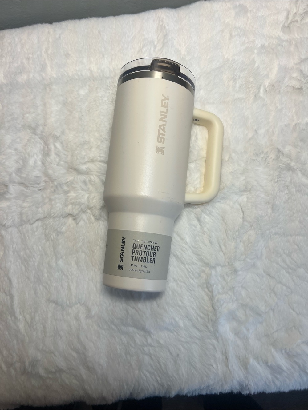 Stanley Cream/White Quencher ProPour Tumbler with Handle